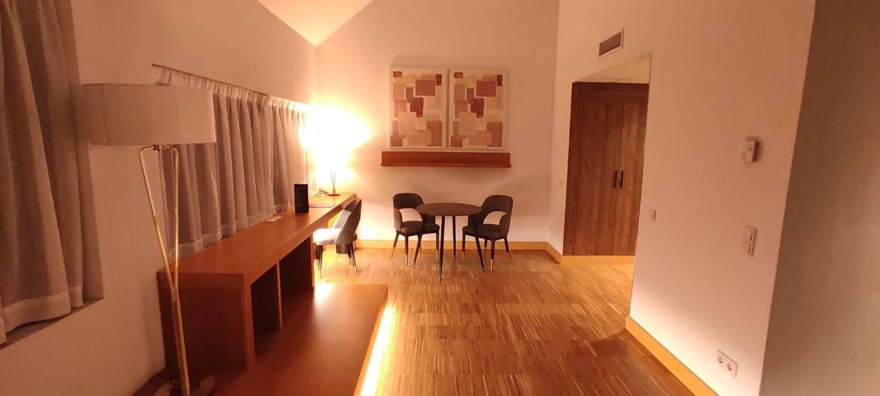 Hotel Villa Odon Вільявісіоса-де-Одон Екстер'єр фото
